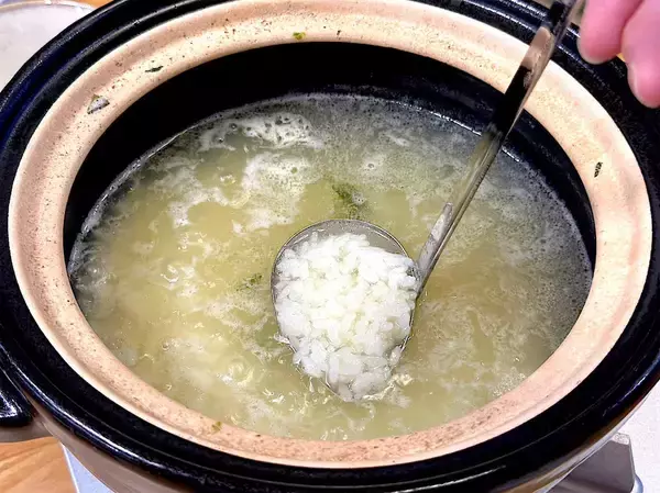 「【ほうれん草1束ペロリ】出汁いらずの「常夜鍋」作ってみた！水・塩・酒だけでこの奥深～い味わいはチート級♡」の画像