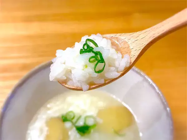 「【ほうれん草1束ペロリ】出汁いらずの「常夜鍋」作ってみた！水・塩・酒だけでこの奥深～い味わいはチート級♡」の画像