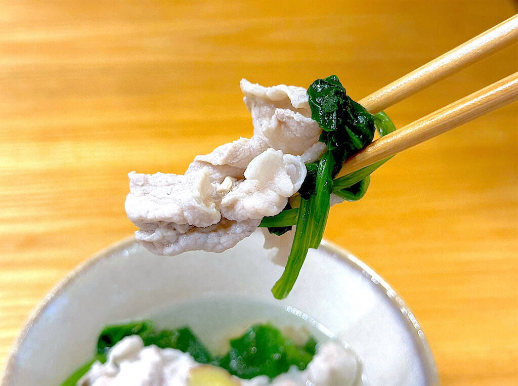 【ほうれん草1束ペロリ】出汁いらずの「常夜鍋」作ってみた！水・塩・酒だけでこの奥深～い味わいはチート級♡