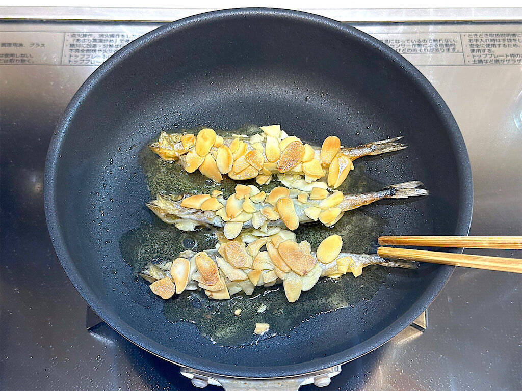 【細長弁当箱に】尾頭付きししゃもを丸ごとイン!?アーモンド衣パリッパリ♡な豪快弁当作ろう【植松良枝さん直伝】