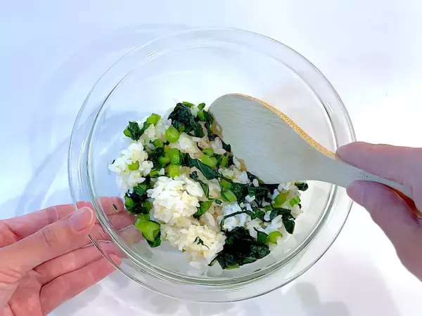 「【細長弁当箱に】尾頭付きししゃもを丸ごとイン!?アーモンド衣パリッパリ♡な豪快弁当作ろう【植松良枝さん直伝】」の画像