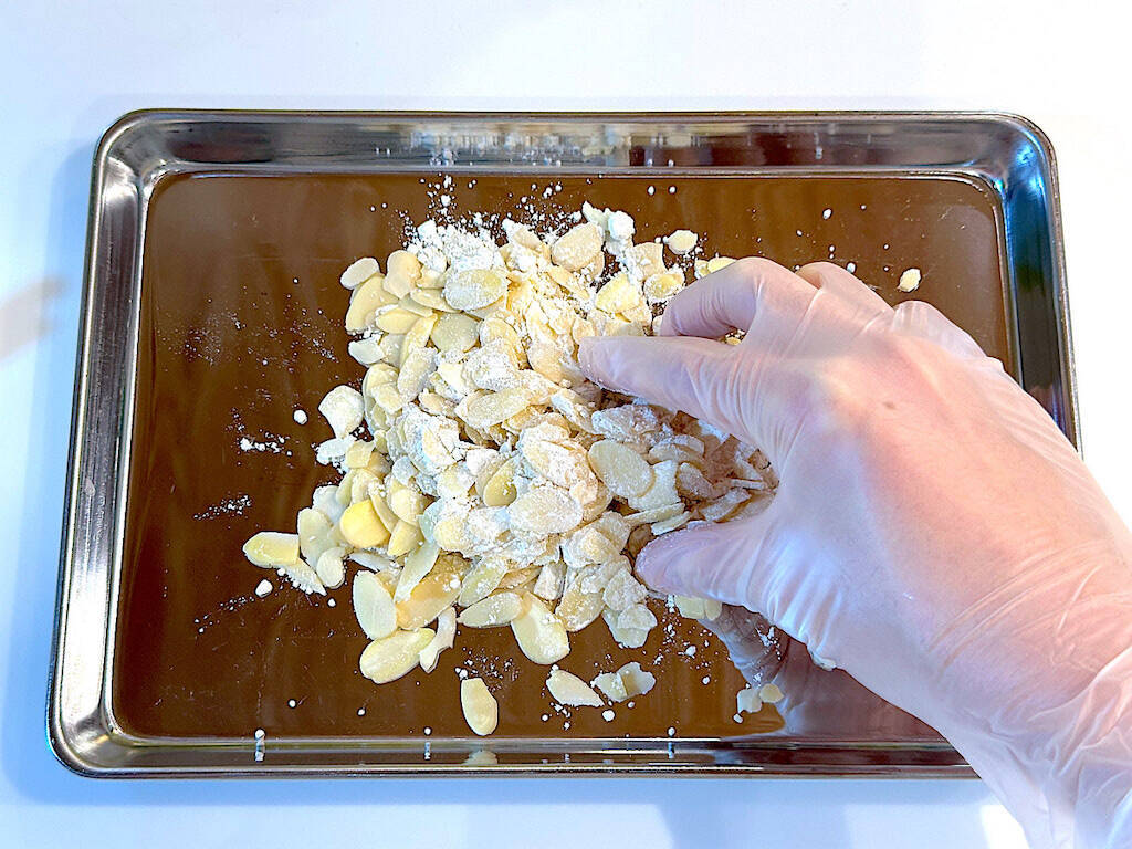 【細長弁当箱に】尾頭付きししゃもを丸ごとイン!?アーモンド衣パリッパリ♡な豪快弁当作ろう【植松良枝さん直伝】