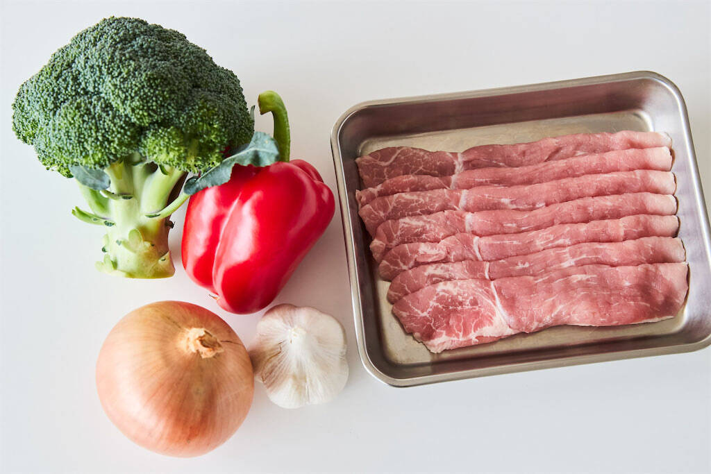 【たんぱく質不足が夏バテを呼ぶ!?】疲れリセット食材てんこ盛り♪「豚肉のソテーと卵マヨサラダ」作ろう！