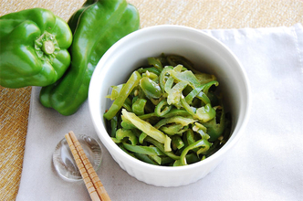 【リュウジの免疫力UP＆美肌効果】猛暑で疲れた体に！レンチンで完結「ピーマンの柚子胡椒和え」作ろう