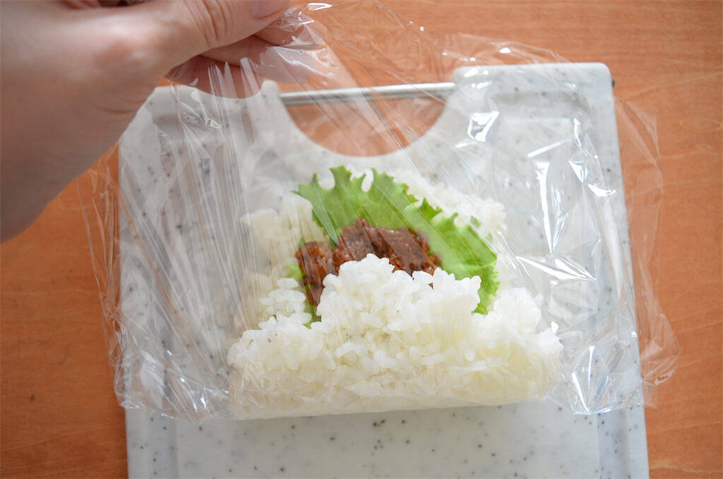 【おにぎり専用】というニッチ具材「おにぎリッチ」試してみた！はみ出ず握れてリッチな味♡【キッコーマン】