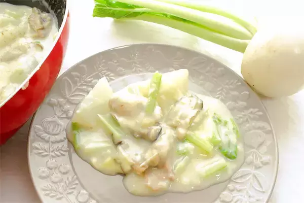 【オーブンでの焼き不要】フライパン一つで「かぶと牡蠣のグラタン風」作ってみた！牡蠣がぷっくりクリ～ミ～♡