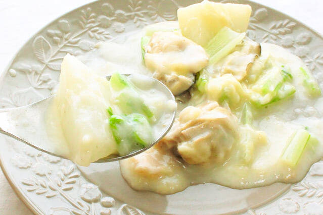 【オーブンでの焼き不要】フライパン一つで「かぶと牡蠣のグラタン風」作ってみた！牡蠣がぷっくりクリ～ミ～♡