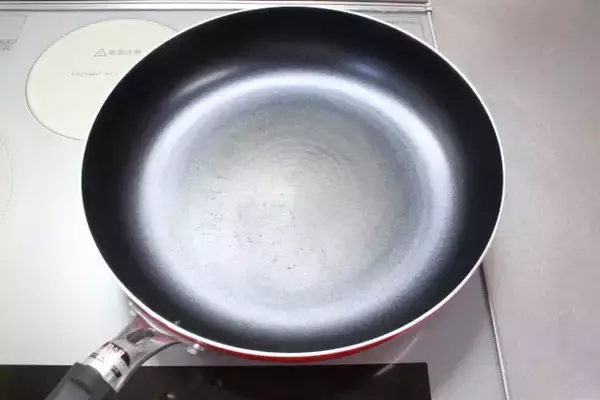 「【オーブンでの焼き不要】フライパン一つで「かぶと牡蠣のグラタン風」作ってみた！牡蠣がぷっくりクリ～ミ～♡」の画像