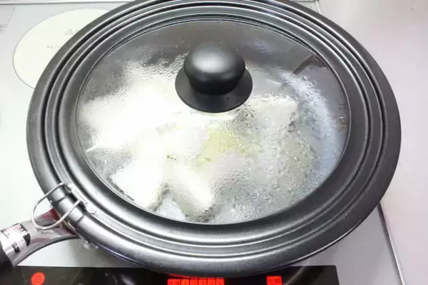 「【オーブンでの焼き不要】フライパン一つで「かぶと牡蠣のグラタン風」作ってみた！牡蠣がぷっくりクリ～ミ～♡」の画像