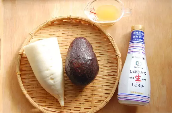 「【志麻さんのおしゃレシピ】え、その組み合わせ合ってるの!?「アボカドと大根おろしのサラダ」にトライ！【爆速3分!!】」の画像