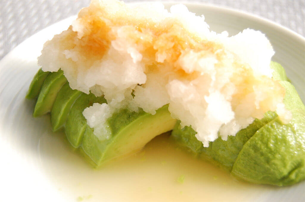 【志麻さんのおしゃレシピ】え、その組み合わせ合ってるの!?「アボカドと大根おろしのサラダ」にトライ！【爆速3分!!】