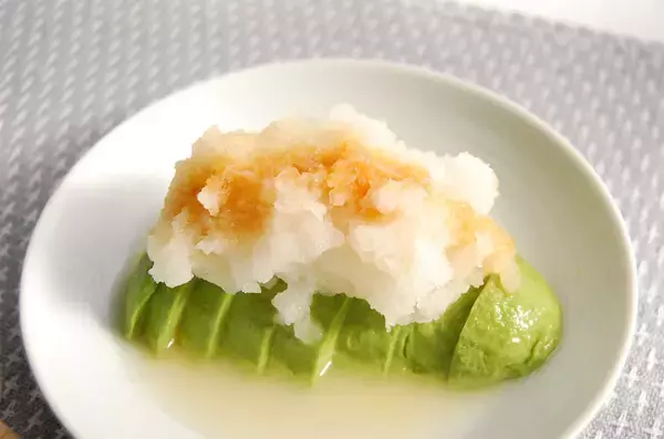 「【志麻さんのおしゃレシピ】え、その組み合わせ合ってるの!?「アボカドと大根おろしのサラダ」にトライ！【爆速3分!!】」の画像