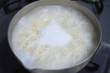 「【マンネリそうめん卒業】お酢×マヨでやみつき「ソーメンサラダ」作ってみた！白だしがまとめ役♪【農家直伝】」の画像3