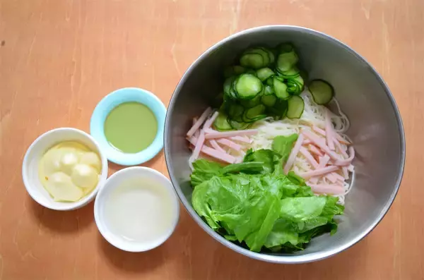 「【マンネリそうめん卒業】お酢×マヨでやみつき「ソーメンサラダ」作ってみた！白だしがまとめ役♪【農家直伝】」の画像