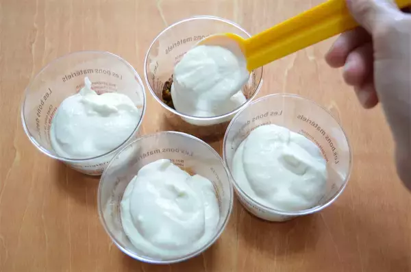 「【代用レシピ】マスカルポーネ無しで「ティラミス」作ってみた！必要なのはクリチと…え、豆腐!?【農家直伝】」の画像