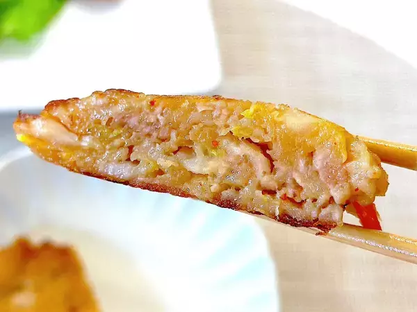 「【余りキムチ活用】じゃがいもでモッチモチにする「旨辛おやき」作ってみた！カリカリもたまらん♡【農家直伝】」の画像