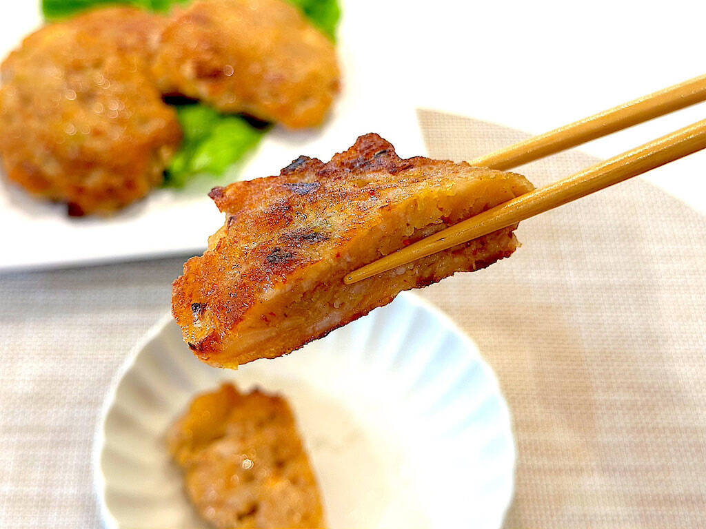 【余りキムチ活用】じゃがいもでモッチモチにする「旨辛おやき」作ってみた！カリカリもたまらん♡【農家直伝】