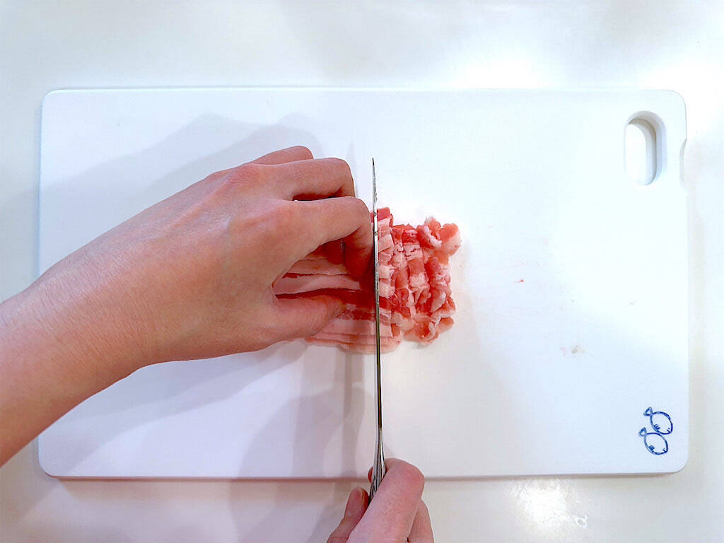 【余りキムチ活用】じゃがいもでモッチモチにする「旨辛おやき」作ってみた！カリカリもたまらん♡【農家直伝】