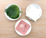 「【韓国発のおにぎり!?】とろとろ卵にツナマヨたっぷり♡ハムもチーズも…具沢山♪「簡単三角キンパ」作ろう」の画像3