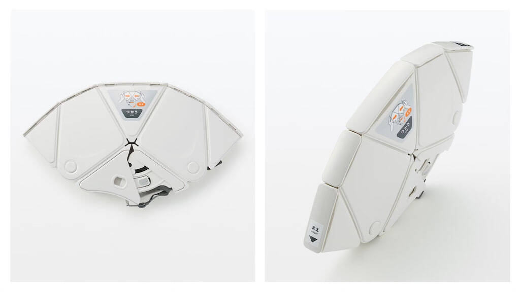 【防災グッズ】この平たい扇型の物体は…無印の「折りたためるヘルメット」！A4の収納ボックスに収納できちゃう♪