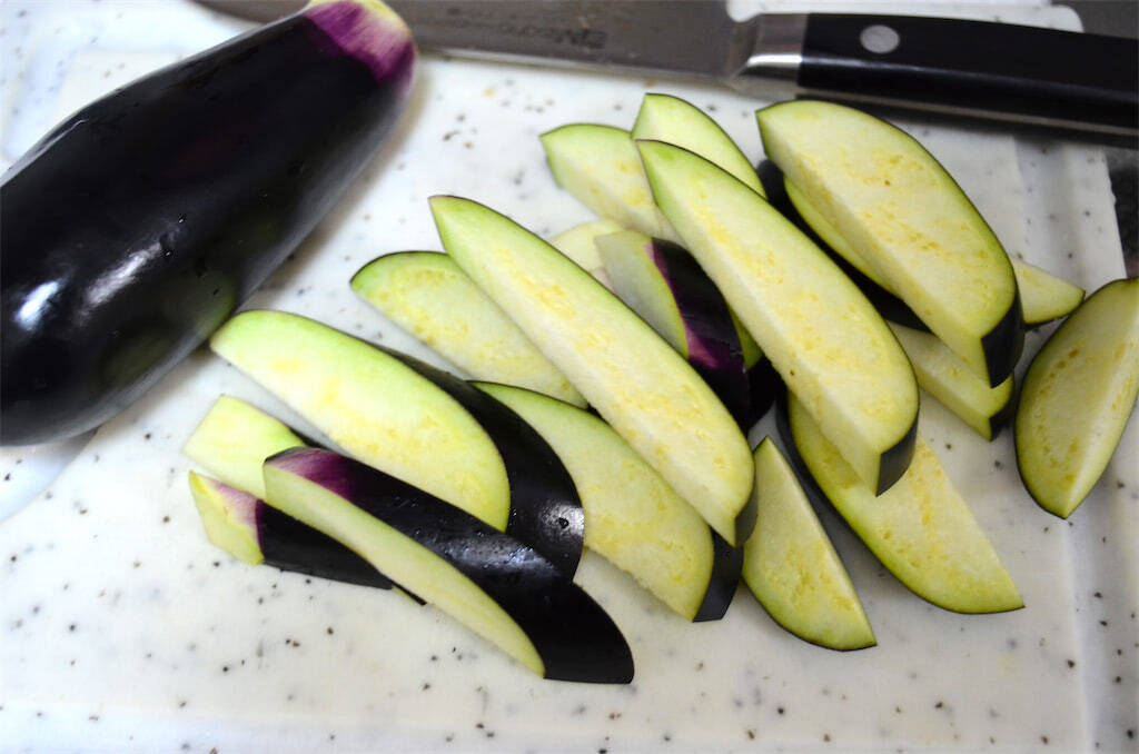 【無限副菜】なすのゴマ和えに「みょうが」を足すだけ！爽やかさ＆香ばし度100倍になった件【ゴマ和え2.0】