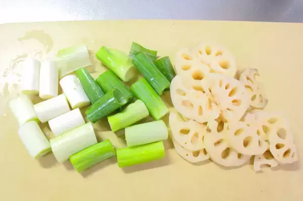 「【揚げない酢豚】豚バラ薄切りを丸めてガッツリ「かたまり肉」に♪ボリューム満点なのにほろっと軽やか～」の画像