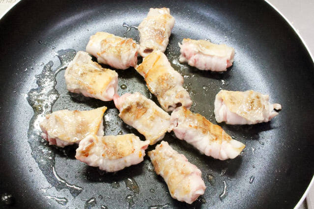 【揚げない酢豚】豚バラ薄切りを丸めてガッツリ「かたまり肉」に♪ボリューム満点なのにほろっと軽やか～