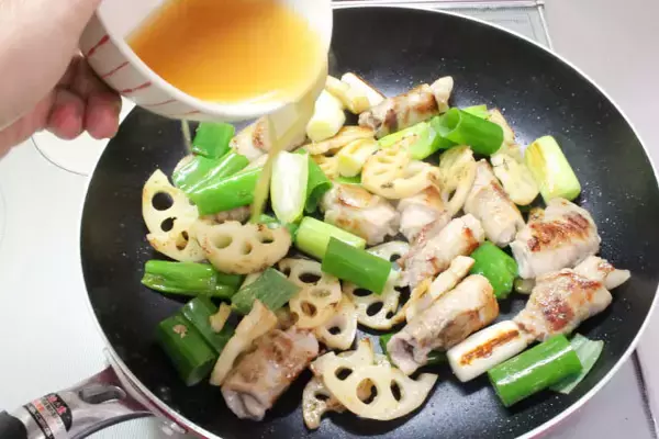 「【揚げない酢豚】豚バラ薄切りを丸めてガッツリ「かたまり肉」に♪ボリューム満点なのにほろっと軽やか～」の画像