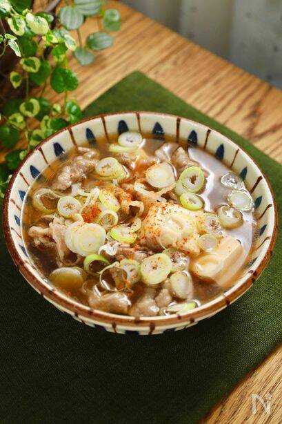 【だしパックで煮るだけ】超簡単＆時短「肉吸い」作ってみた！染みるスープとハフハフ豆腐で年越せる♪