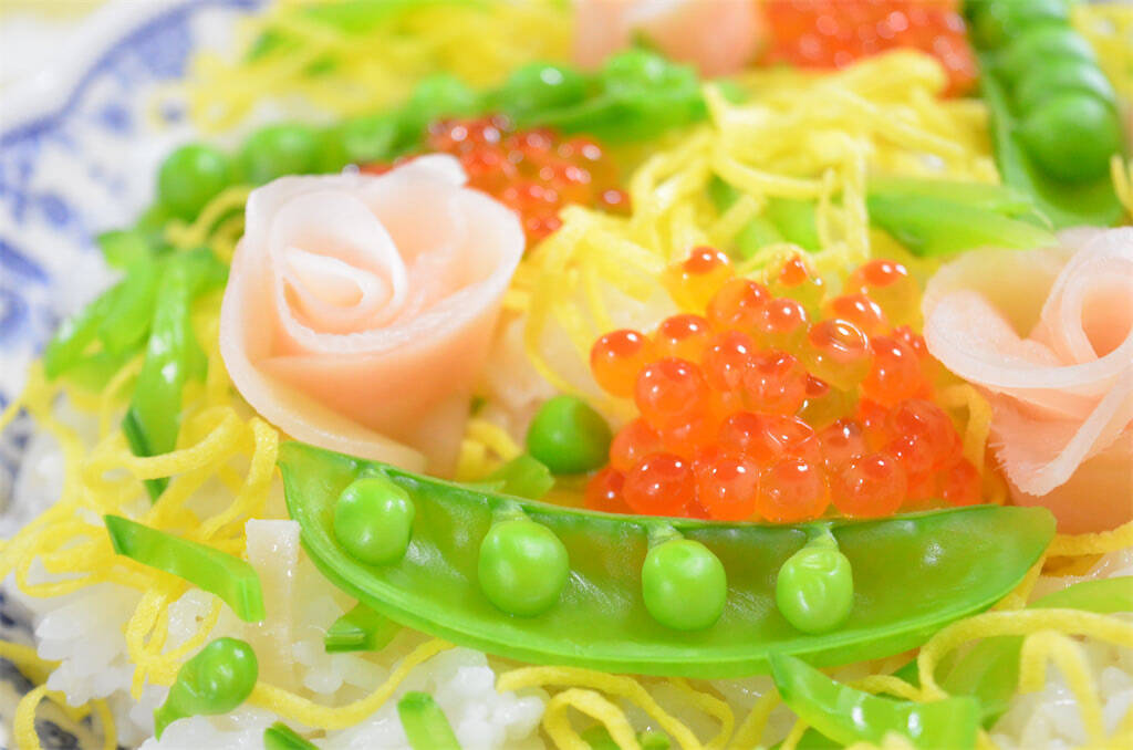 【自家製新しょうがの甘酢漬け】で「ちらしずし」作ってみた！まるで食べるお花畑♡甘酸っぱ旨さが絶妙♪