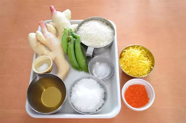 「【自家製新しょうがの甘酢漬け】で「ちらしずし」作ってみた！まるで食べるお花畑♡甘酸っぱ旨さが絶妙♪」の画像