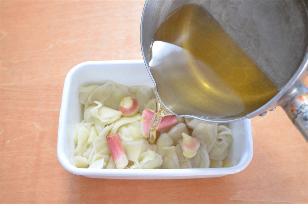 【自家製新しょうがの甘酢漬け】で「ちらしずし」作ってみた！まるで食べるお花畑♡甘酸っぱ旨さが絶妙♪