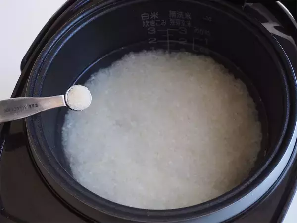 「【知らなきゃ損】これは目からウロコ！「寒天ひとさじ」で料理が変わる“裏ワザ”を試してみた！」の画像