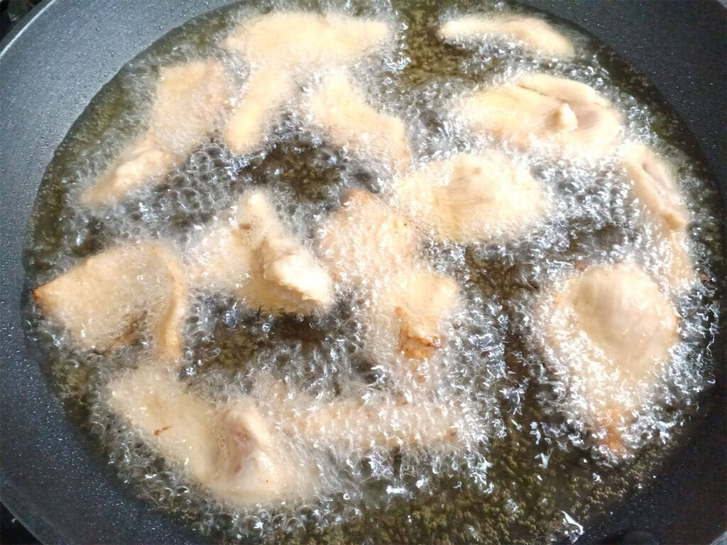 【らっきょう酢の使い道】極上の甘酸っぱさ♡「鶏肉とじゃがいものサッパリ炒め」作ってみた！【農家直伝】