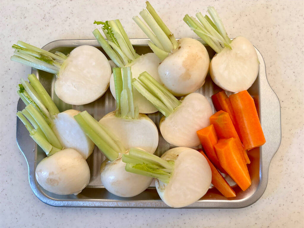 【昭和初期のレトロシチュー再現】え、お肉入れないの!?ケチャップ×バターでカブを煮込むハイカラ洋食風♪