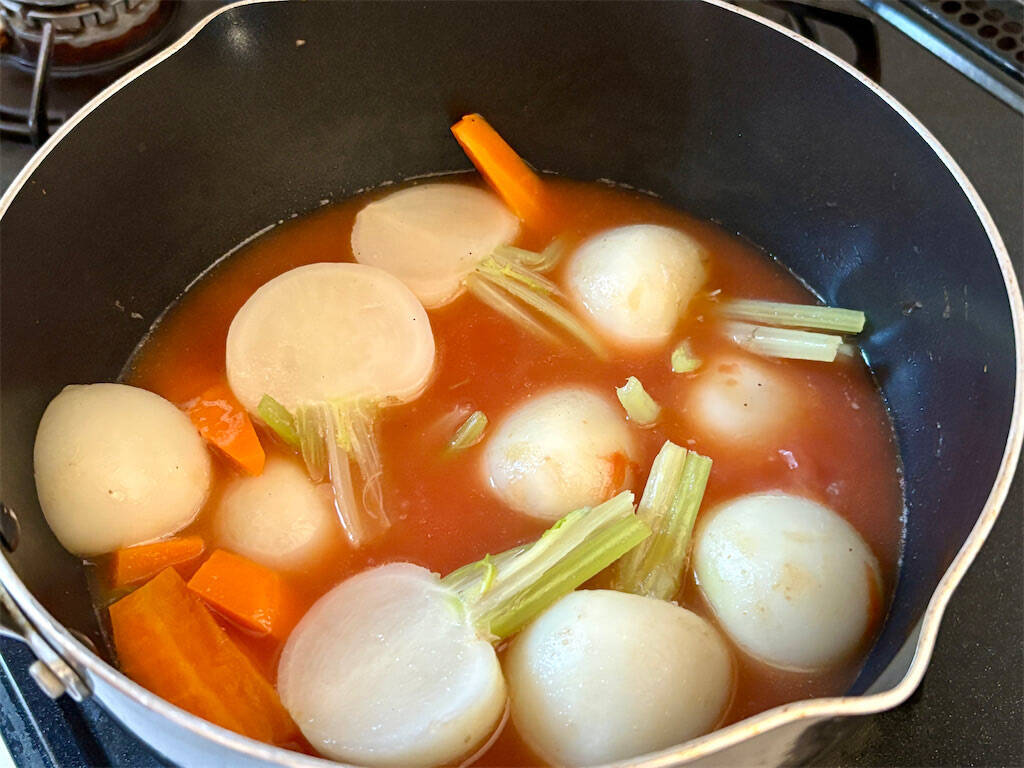 【昭和初期のレトロシチュー再現】え、お肉入れないの!?ケチャップ×バターでカブを煮込むハイカラ洋食風♪