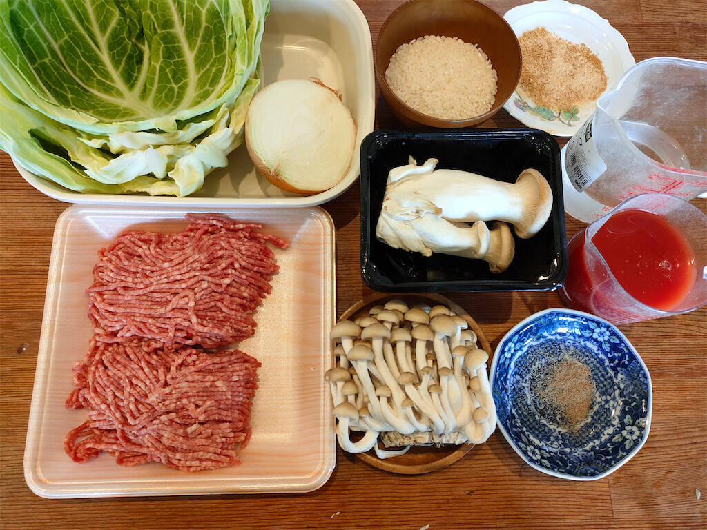 【炊飯器で超時短】肉ダネに生米ブチ込んで巻く「ロールキャベツ」作ってみた！すごいモチっと食感♪【農家直伝】