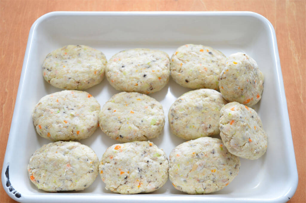 もそもそ？どころかモッチリジュ〜シ〜「おからの小判焼き」作ってみた！米粉と野菜が決め手なの♡【農家直伝】