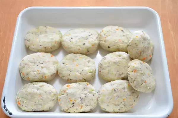 「もそもそ？どころかモッチリジュ〜シ〜「おからの小判焼き」作ってみた！米粉と野菜が決め手なの♡【農家直伝】」の画像