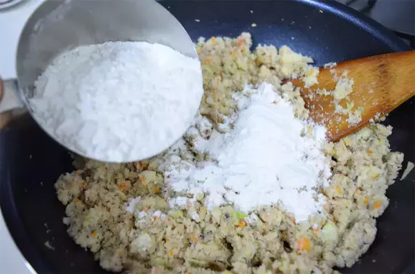 「もそもそ？どころかモッチリジュ〜シ〜「おからの小判焼き」作ってみた！米粉と野菜が決め手なの♡【農家直伝】」の画像