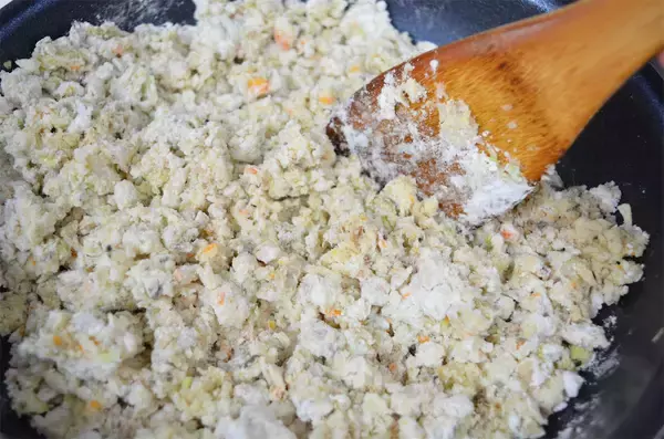 「もそもそ？どころかモッチリジュ〜シ〜「おからの小判焼き」作ってみた！米粉と野菜が決め手なの♡【農家直伝】」の画像