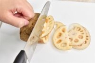 【割れちゃった…を防止】れんこんは○○○○すればスパッと切れる！シャキシャキ感もキープ♪【青髪のテツ】