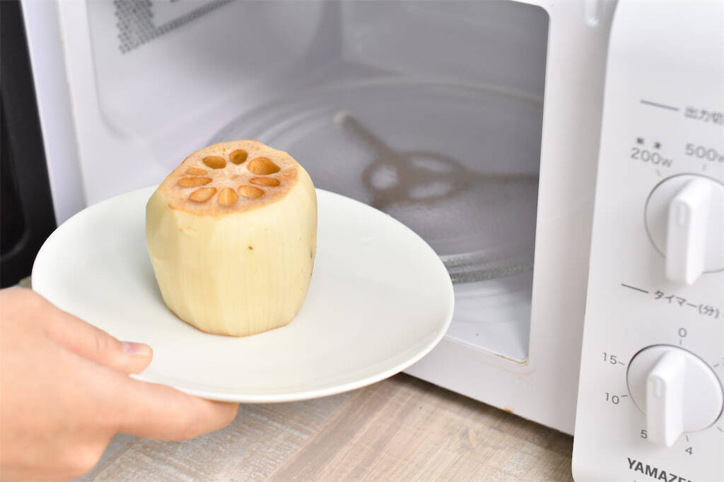 【割れちゃった…を防止】れんこんは○○○○すればスパッと切れる！シャキシャキ感もキープ♪【青髪のテツ】