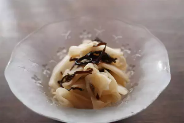 「【農家直伝】かぶの浅漬け変化球「甘酢和え＆塩昆布和え」作ってみた！もきゅもきゅ食感♡」の画像