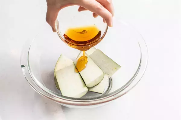 「【青髪のテツ】「ここだけの話…“なすの煮浸し”はレンチンだけで完成します！」え、炒めなくてもいいの!?」の画像