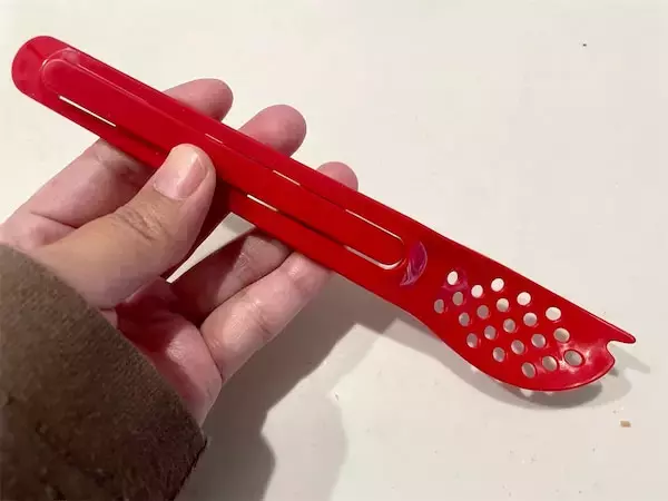 【100均でリュウジレシピ】セリア「ツナ缶用スプーン」を使うと「まるごと無限ピーマン」が手際よく作れる話