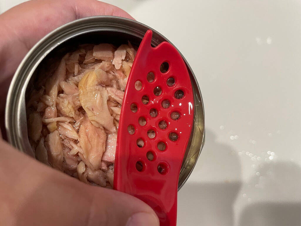 【100均でリュウジレシピ】セリア「ツナ缶用スプーン」を使うと「まるごと無限ピーマン」が手際よく作れる話