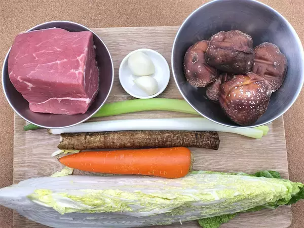 「【志麻さんの和洋折衷】クリスマスにも正月にも！「すき焼き風ローストビーフ」にトライ！」の画像