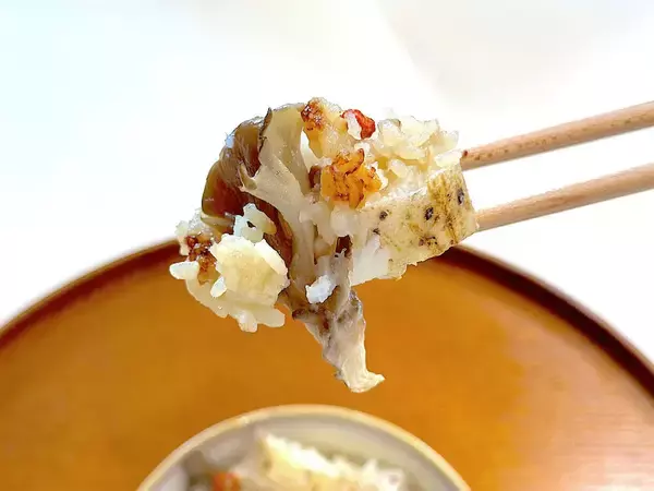 「【薬膳風炊き込みごはん】作ろう！きのこと山芋ゴロゴロで一品でも食べ応え◎免疫力も爆増♡え、とろろで味変も!?」の画像