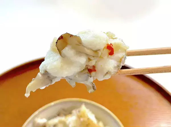 「【薬膳風炊き込みごはん】作ろう！きのこと山芋ゴロゴロで一品でも食べ応え◎免疫力も爆増♡え、とろろで味変も!?」の画像